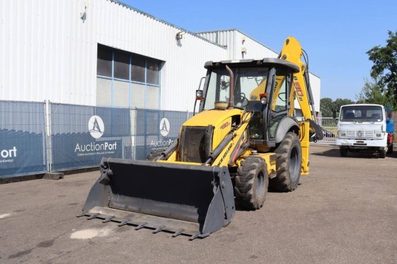 New Holland B90B-SS Diesel Backhoe Loader 2018 B90B-SS 2018 2 image 39