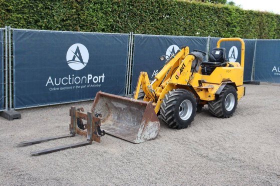 Articulated loader Giant V451T Diesel 33kW 2002 Giant V451T 2002 2 Wheel Loaders image 24