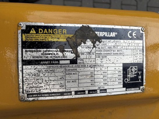 Caterpillar EP25K Electric Forklift 2500kg 4.75m 2009 EP25K 1997 2 Forklift image 9