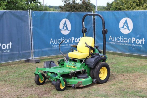 John Deere ZTRAK 717E Petrol Ride-on Mower 14.2kW John Deere ZTRAK 717E 2 image 24