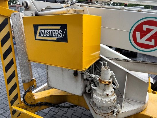 Custers Trailer-mounted Aerial Platform 0R20B 200kg 20m 2001 custers 0R20B 2001 2 image 54