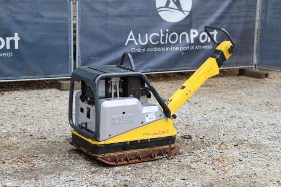 Vibratory Plate Wacker Neuson DPU6555Hech Diesel 2017 Neuson DPU6555Hech 2017 2 image 39