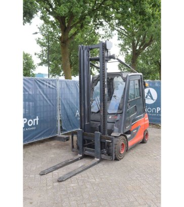 Forklift Fenwick-Linde E30-01 Electric 3000kg 2012 Fenwick-Linde E30-01 2012 2 Forklift image 54