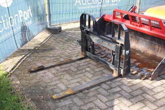 Bobcat T590 Diesel Skid Steer Loader 50.8kW 2020 With Various Attachments T590 2020 2 image 9