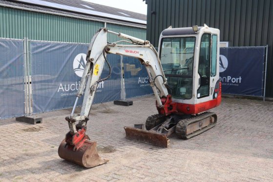 Mini excavator Takeuchi TB219 Diesel 12kW 2014 TB219 2014 2 image 9