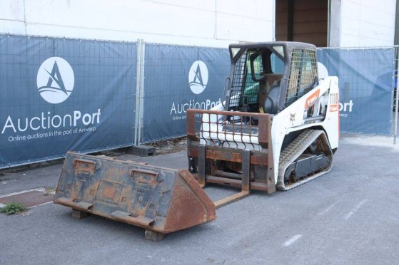 Skid steer loader Bobcat T110 Diesel 30.7kW 2014 T110 2014 2 image 9