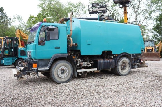 Street sweeper MAN VIAJET 7 R/HS Diesel 2005 VIAJET 7 R/HS 2005 2 image 9