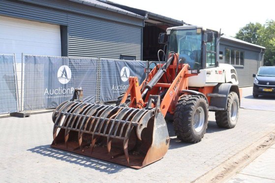 Schaeff-Terex TL120 Diesel Wheel Loader 64.5kW 2004 TL120 2004 2 Wheel Loaders image 9