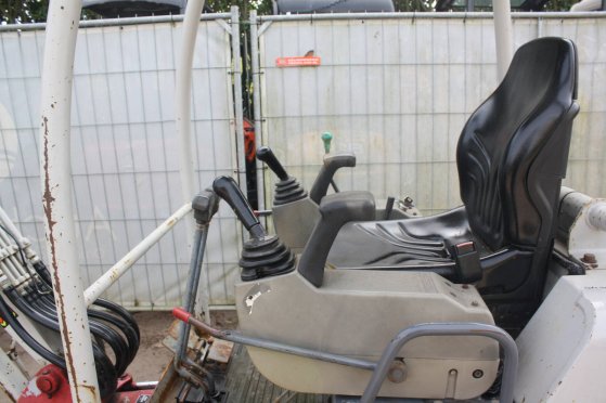 Mini excavator Takeuchi TB016 Diesel 2013 TB016 2013 2 image 9