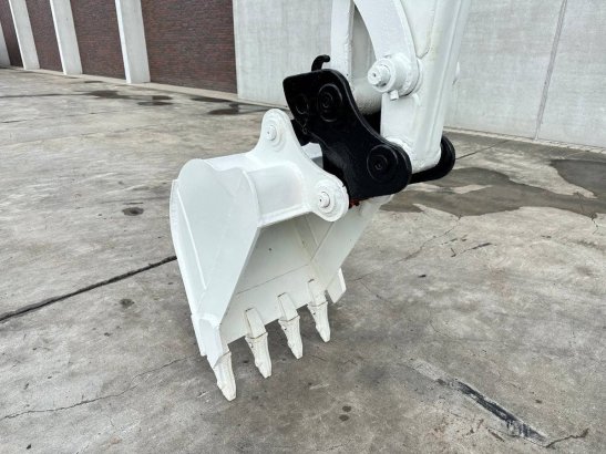 Bobcat 331 Diesel Mini Excavator 2010 331 2010 2 image 9