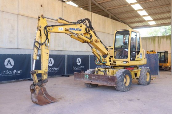 Wheel excavator Komatsu PW110R Diesel 69kW 2005 915 2005 2 Wheeled Excavators image 9