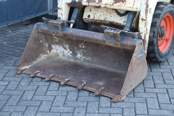 Skid steer loader Bobcat S100 Diesel 26kW 2010 S100 2010 2 Wheel Loaders image 9
