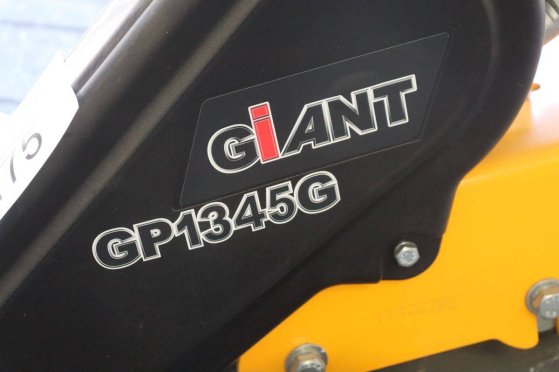 Giant GP1345G Petrol Vibratory Plate 2025 Giant GP1345G 2025 2 image 9