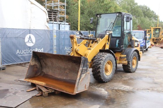 Caterpillar 907M Diesel Wheel Loader 2016 907M 2016 2 Wheel Loaders image 9