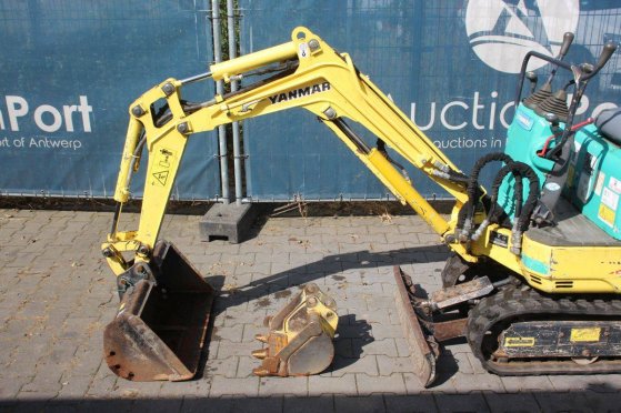 Mini excavator Yanmar SV08-1S 7.7kW 2011 923 2011 2 image 9