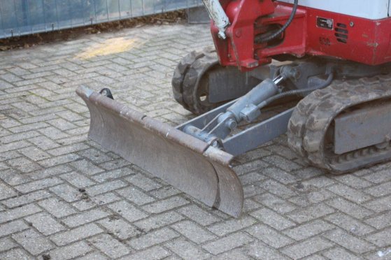Mini excavator Takeuchi TB016 Diesel 10.3kw 2011 TB016 2011 2 image 24