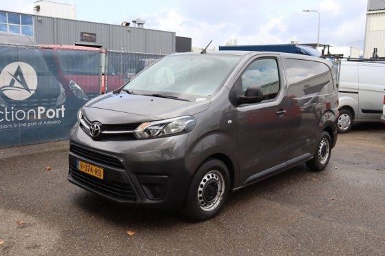 Toyota Proace Diesel 95hp Van 2018 Proace 2018 2 Closed vans image 9