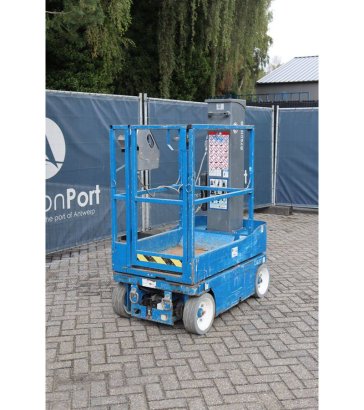Skyjack SJ12 Electric Mast Lift 227kg 5.6m 2015 Skyjack SJ12 2015 2 image 9