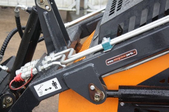 Skid steer loader ZJ-380 Petrol 18.5kW 2026 New Demo Barrett ZJ-380 2026 1 image 9