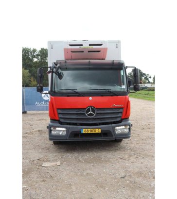 Refrigerated truck Mercedes-Benz Atego Diesel 177hp 2014 Mercedes-Benz Atego 2014 2 Refrigerated vans image 9