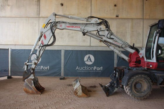 Wheel excavator Takeuchi TB295W Diesel 85kW 2018 TB295W 2018 2 Wheeled Excavators image 9