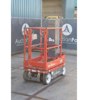 Skyjack SJ16 Electric Mast Lift 227kg 5.6m 2016 Skyjack SJ16 2016 2 image 9