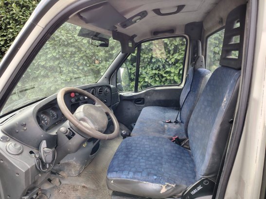 BE Combination Iveco Daily 3.0 Diesel 170hp 2005 with Semi-Low Loader VELDHUIZEN P33-7A 2005 2 Lowloader semi-trailers ima...