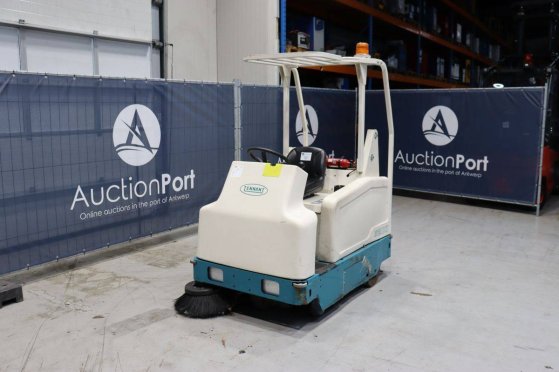 Tennant 6200 Electric Sweeper 1.8kW 2017 TENNANT 6200 2017 2 image 9