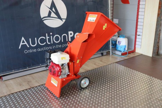 Caravaggi BIO 90 Petrol Wood Chipper 2021 New Caravaggi BIO 90 2021 1 image 9