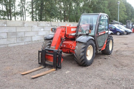 Manitou MLT 526 Turbo Compact Diesel Telehandler 71.6kW 2001 MLT 526 Turbo Compact 2001 2 image 9