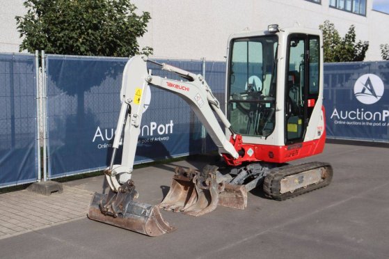 Mini excavator Takeuchi TB216 Diesel 11.5kW 2021 TB216 2021 2 image 9