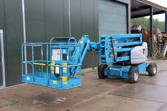 Genie Z-45/25J Articulated Boom Lift Electric + Diesel 227kg 15.8m 2006 Z-45/25J 2006 2 image 9
