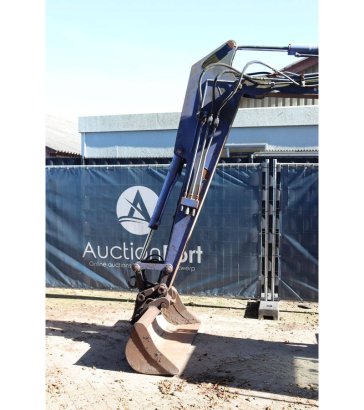 Crawler excavator Takeuchi TB53FR Diesel 27.9kW 2002 TB53FR 2002 2 Crawler Excavators image 24