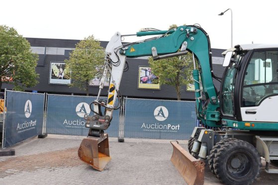Wheel excavator Liebherr A 910 Compact Diesel 75kW 2015 A 910 Compact 2015 2 Wheeled Excavators image 9