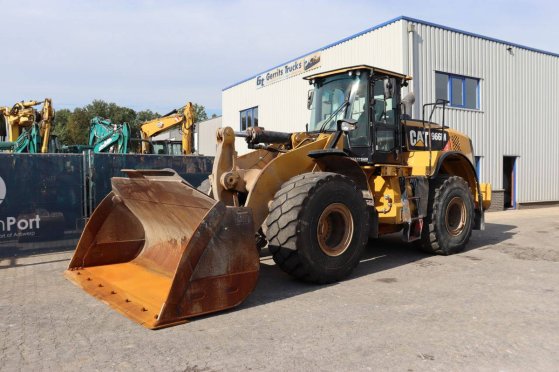 Caterpillar 966M Diesel 222kW Wheel Loader 2015 261 2015 2 Wheel Loaders image 9