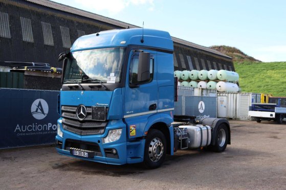 Tractor unit Mercedes-Benz Actros 963-4-A Diesel 428 hp 2016 Mercedes-Benz Actros 963-4-A 2016 2 image 24