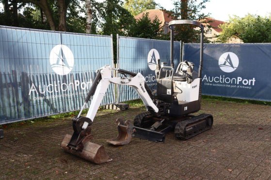 Mini excavator Bobcat E10 Diesel 7.5kW 2015 E10 2015 2 image 9