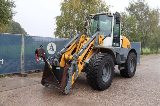 Liebherr L514 Stereo Diesel Wheel Loader 76kW 2016 L514 Stereo 2016 2 Wheel Loaders image 9