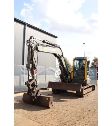 Volvo ECR88 Diesel 42kW 2005 crawler excavator with tilting attachment ECR88 2005 2 Crawler Excavators image 9
