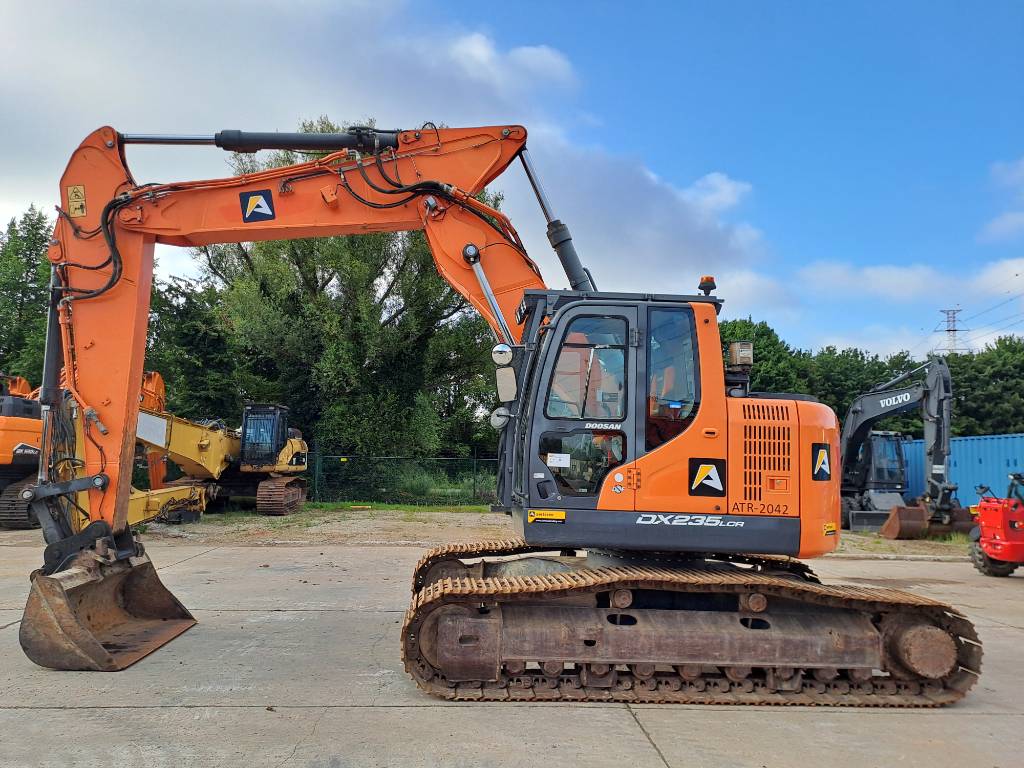 Doosan DX235LCR-5 image