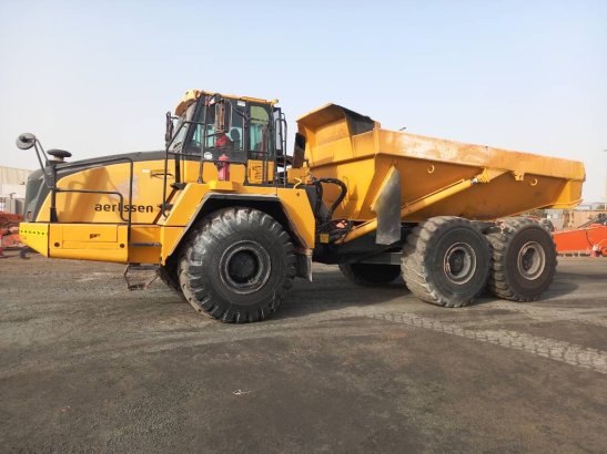 Komatsu HM400-3R (4 pcs available in Abu Dhabi) HM400-3R (4 pcs available in Abu Dhabi) 2017 2 Articulated Dump Trucks ima...