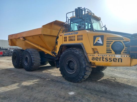 Komatsu HM400-3R (4 pcs available in Abu Dhabi) HM400-3R (4 pcs available in Abu Dhabi) 2017 2 Articulated Dump Trucks ima...