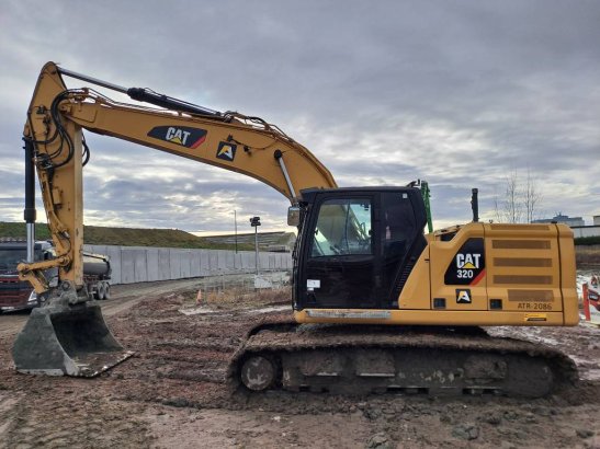 CAT 320 33 2018 2 Crawler Excavators image 15