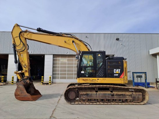 CAT 335 F L CR 43 2016 2 Crawler Excavators