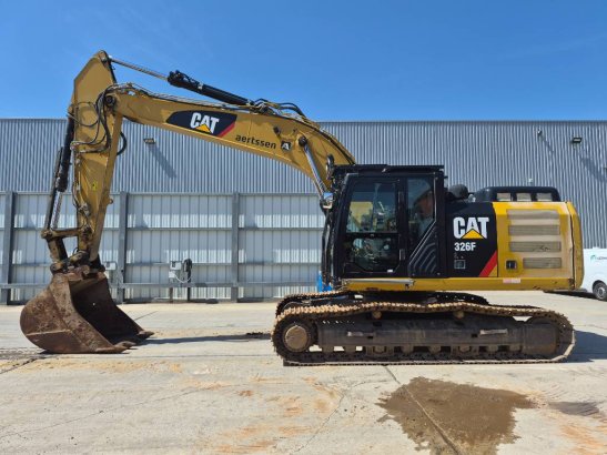 CAT 326 FL 326 FL 2019 2 Crawler Excavators