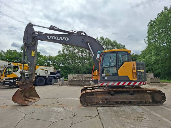 Volvo ECR235EL (+3 Buckets) ECR235EL (+3 Buckets) 2017 2