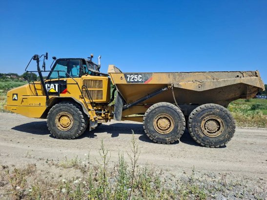 CAT 725C2 725C2 2016 2 Articulated Dump Trucks