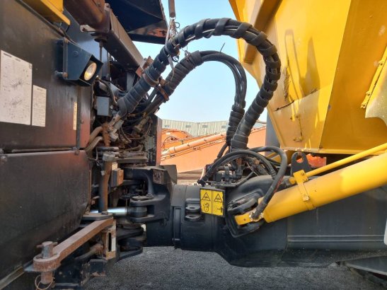 Komatsu HM400-3R (4 pcs available in Abu Dhabi) HM400-3R (4 pcs available in Abu Dhabi) 2017 2 Articulated Dump Trucks ima...