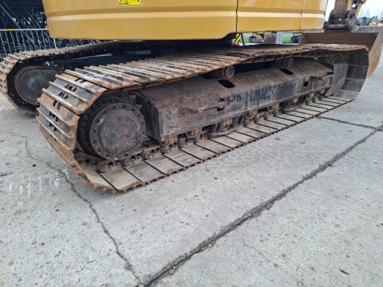 CAT 325 FLR (Full Trimble 3D GPS) 38 2016 2 Crawler Excavators image 11