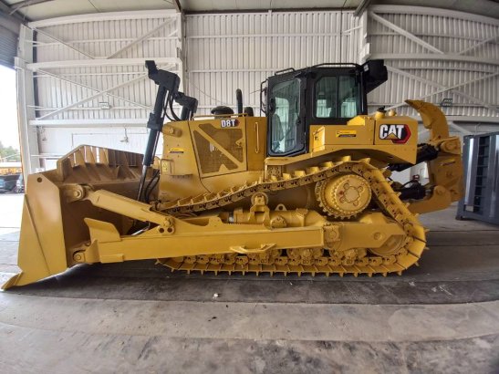 CAT D8T (Jebel Ali Free Zone) D8T (Jebel Ali Free Zone) 2022 2 Dozers image 11